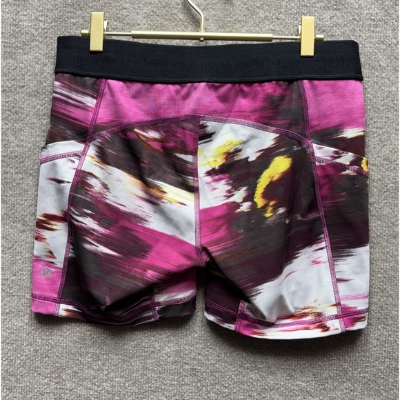 Lululemon Shorts Women 10 Multi Abstract 6" Yoga Athleisure Low Rise Biker Run - Picture 3 of 5